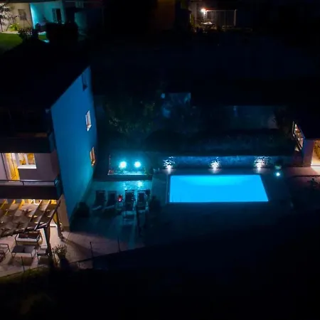 Hill With Private Pool *