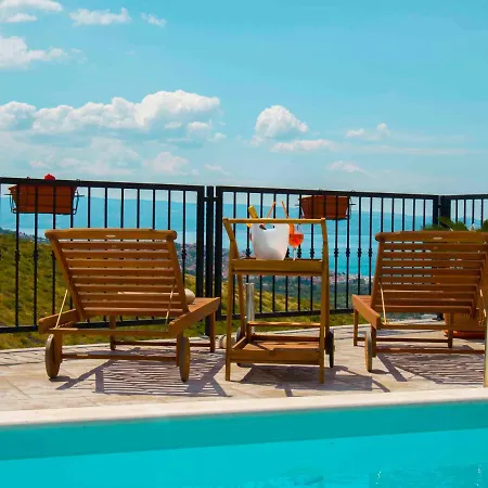 Apartman Hill With Private Pool Kucine