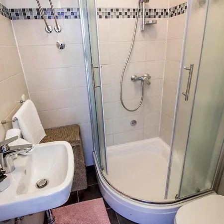 Hill With Private Pool Apartman *