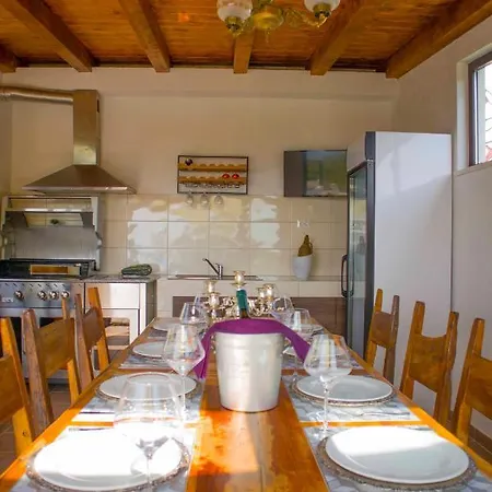 Apartman Hill With Private Pool